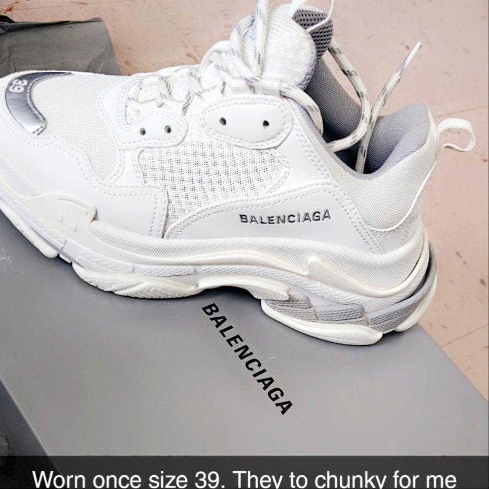 Balenciaga | Triple S Sneaker in White - Size 39 box included